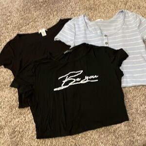 - Bundle of 3 groped shirt size L